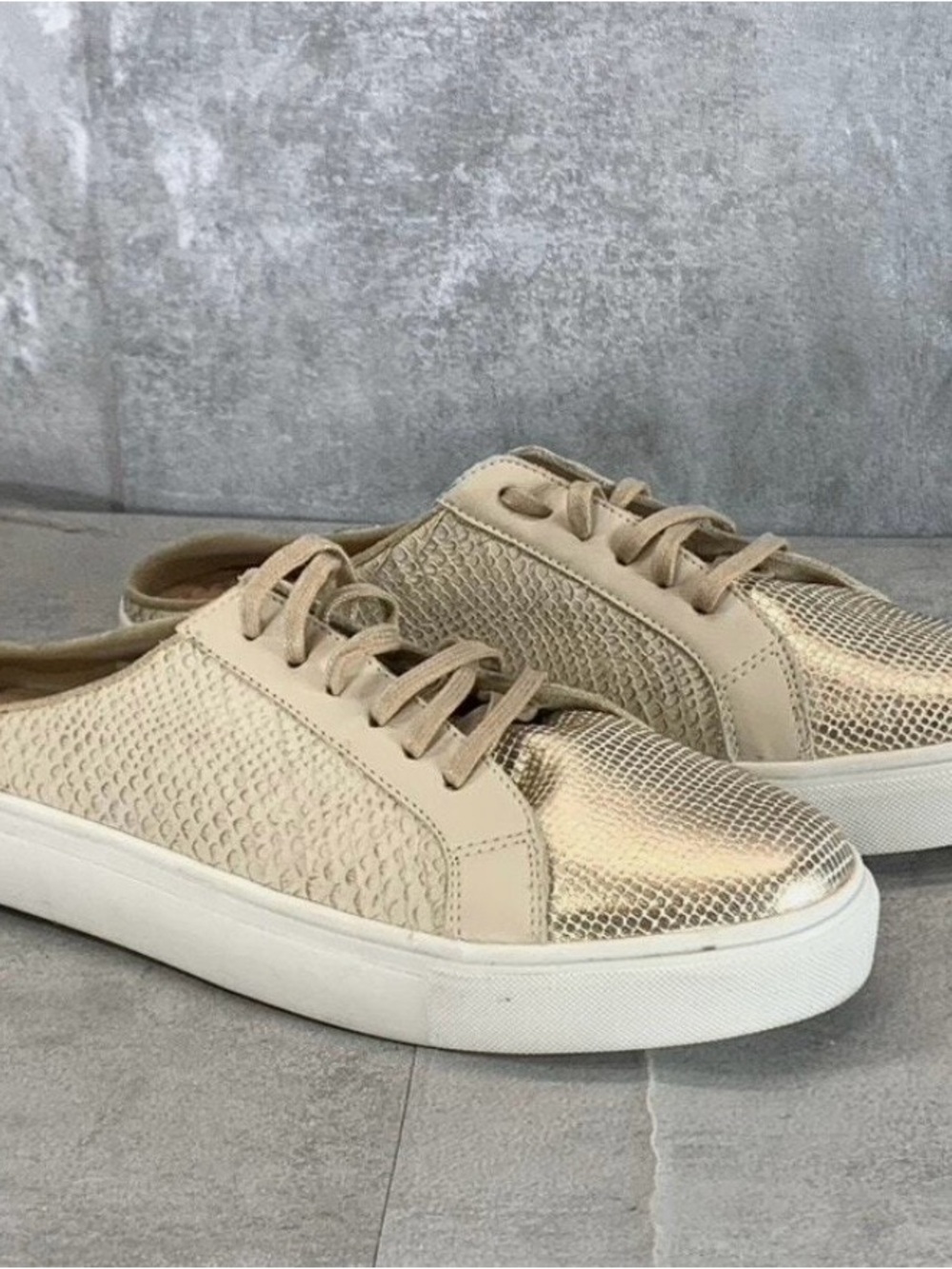 Kaanas Women’s Metallic Gold Slip-On Sneakers sz9